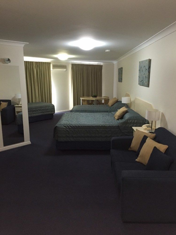 Tuckerbox Motor Inn Gundagai Exterior foto