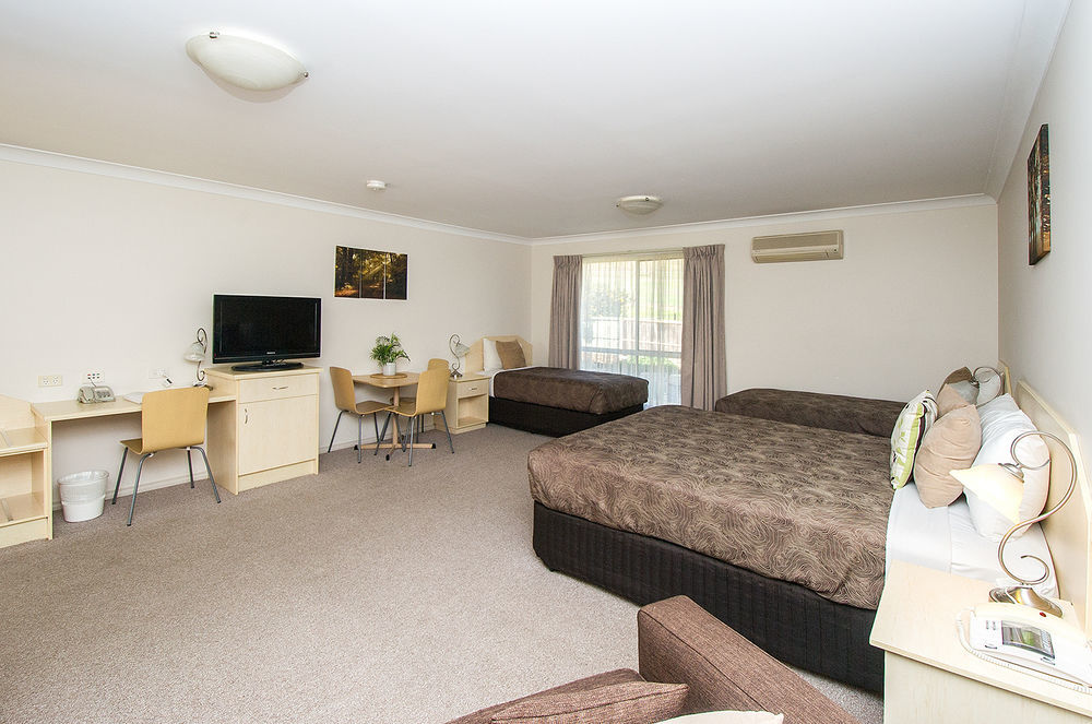 Tuckerbox Motor Inn Gundagai Exterior foto