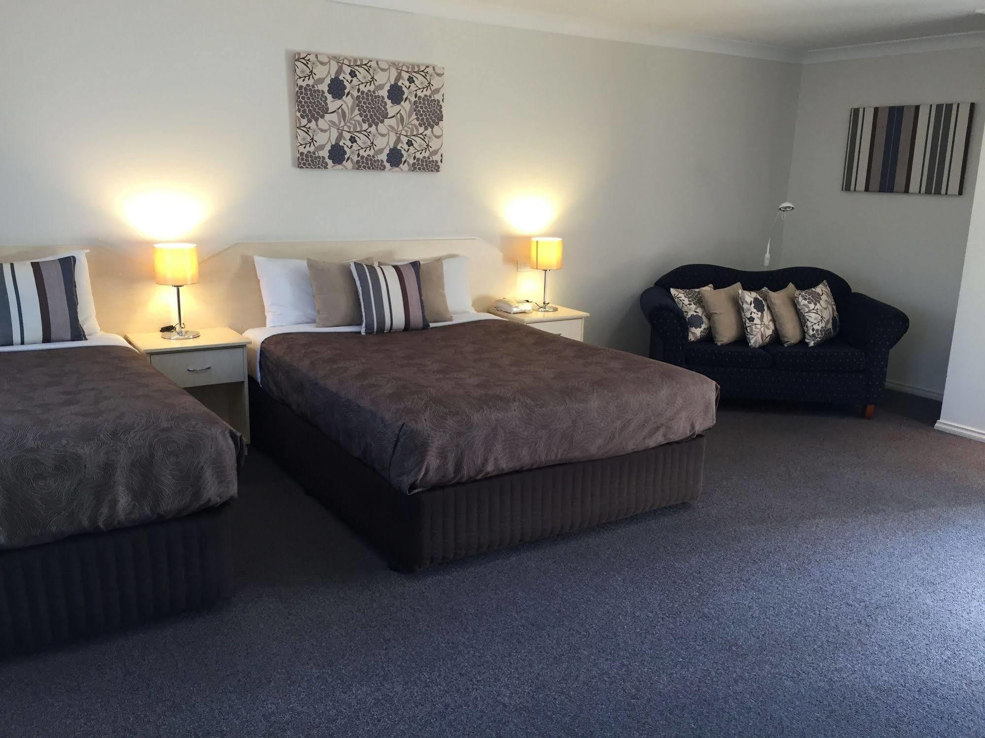 Tuckerbox Motor Inn Gundagai Exterior foto