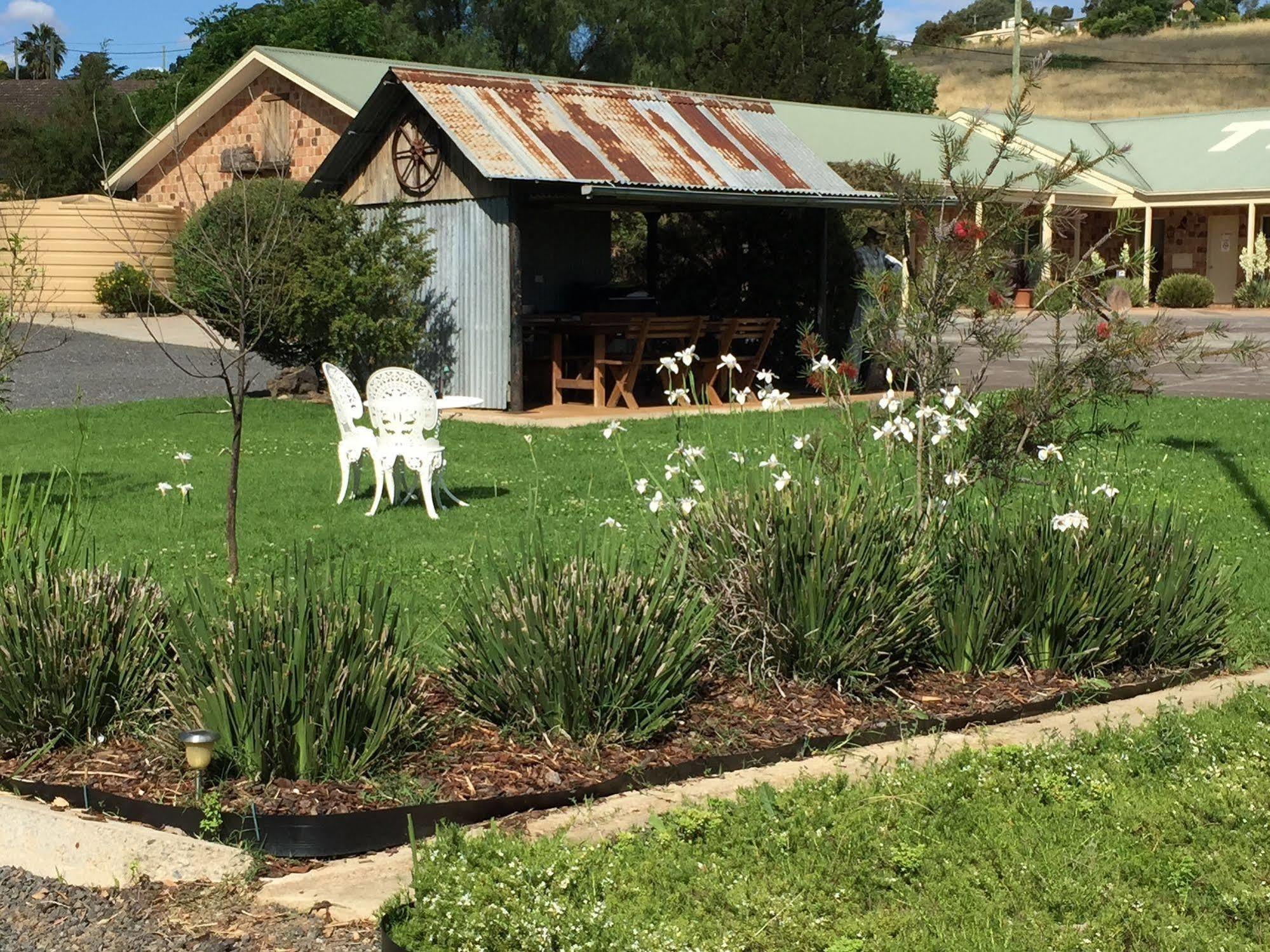 Tuckerbox Motor Inn Gundagai Exterior foto
