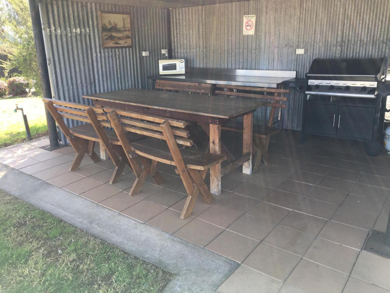 Tuckerbox Motor Inn Gundagai Exterior foto